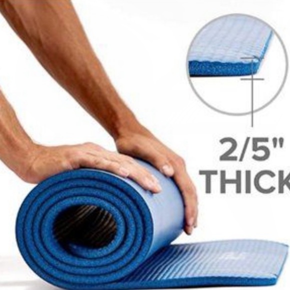 New Thick Yoga Mat Fitness & Exercise Mat with Easy-Cinch Yoga Mat * NEW* - Picture 2 of 4